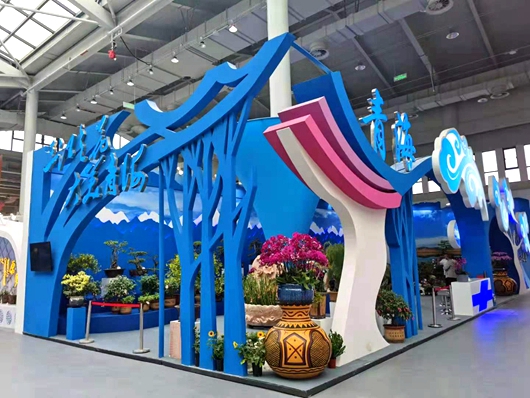 花博會現場的展臺設計搭建效果圖